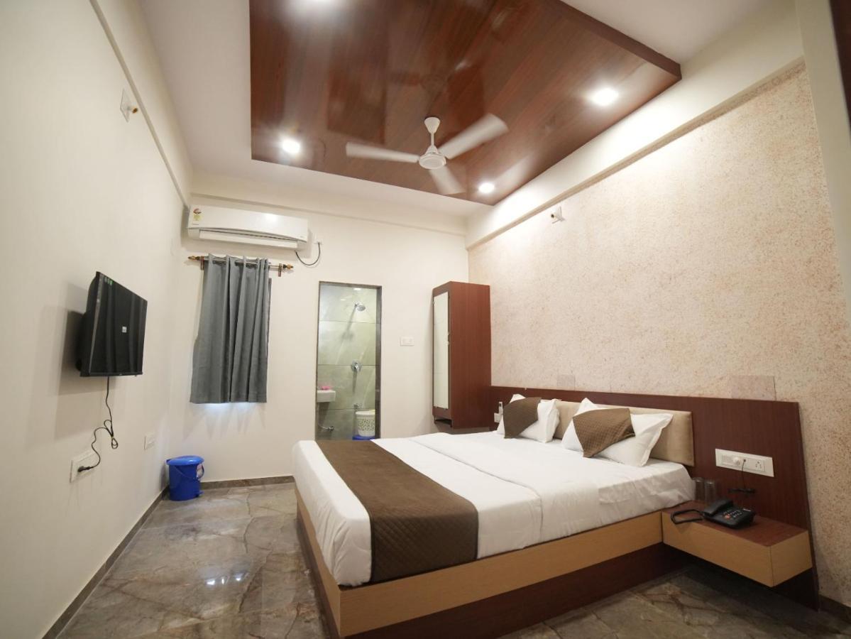Hotel Balaji Square 博尔本德尔 外观 照片